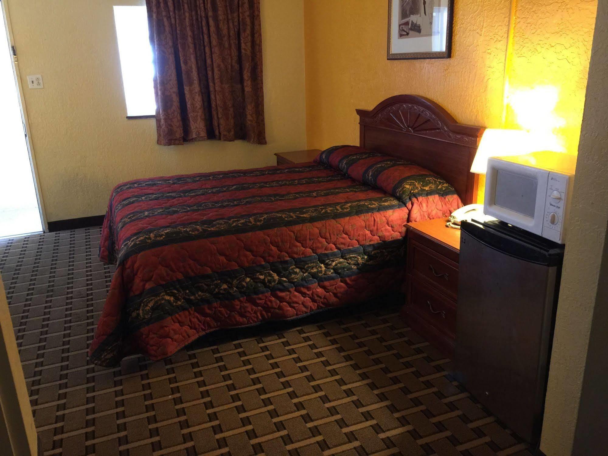 Encore Motel Φάρμινγκτον Εξωτερικό φωτογραφία